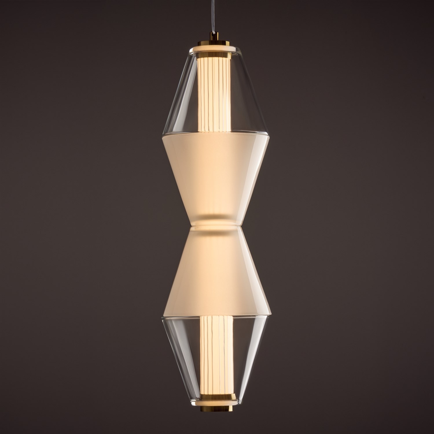 Freya LED Plum Подвесной светильник цвет: латунь FR6137PL-L6BT1
