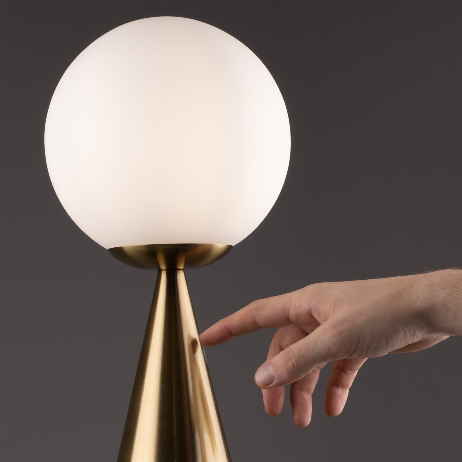 Freya Modern Glow Настольный светильник цвет: латунь FR5289TL-01BS
