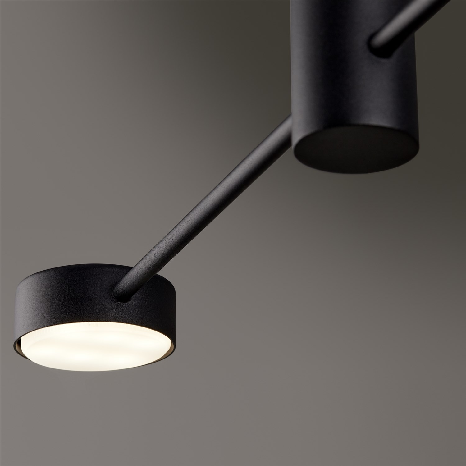 Freya Modern Tactic Потолочный светильник цвет: черный FR5363CL-02B1