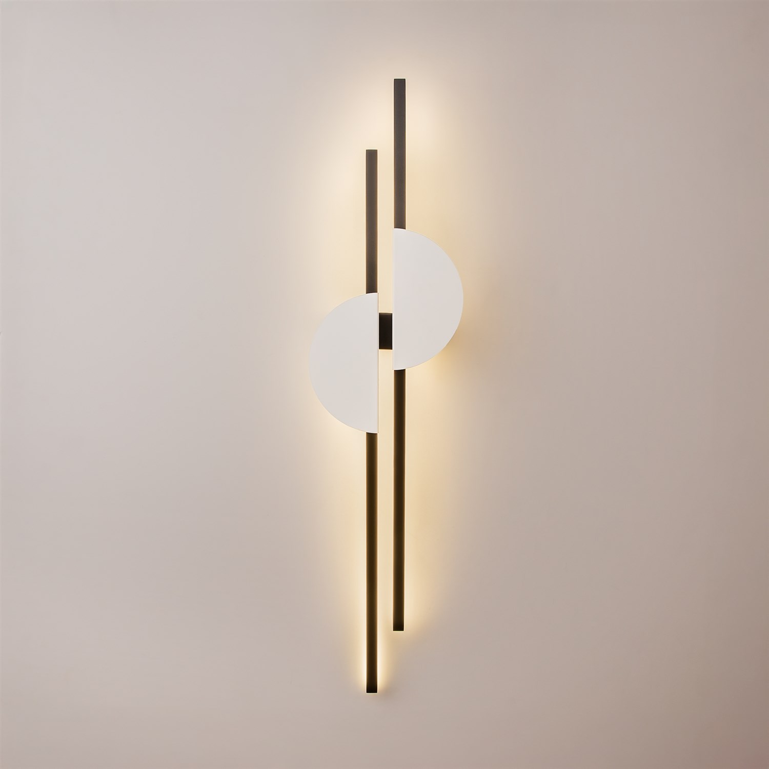 Maytoni Modern Skyline Настенный светильник (бра) цвет: черный MOD179WL-L22W4K1