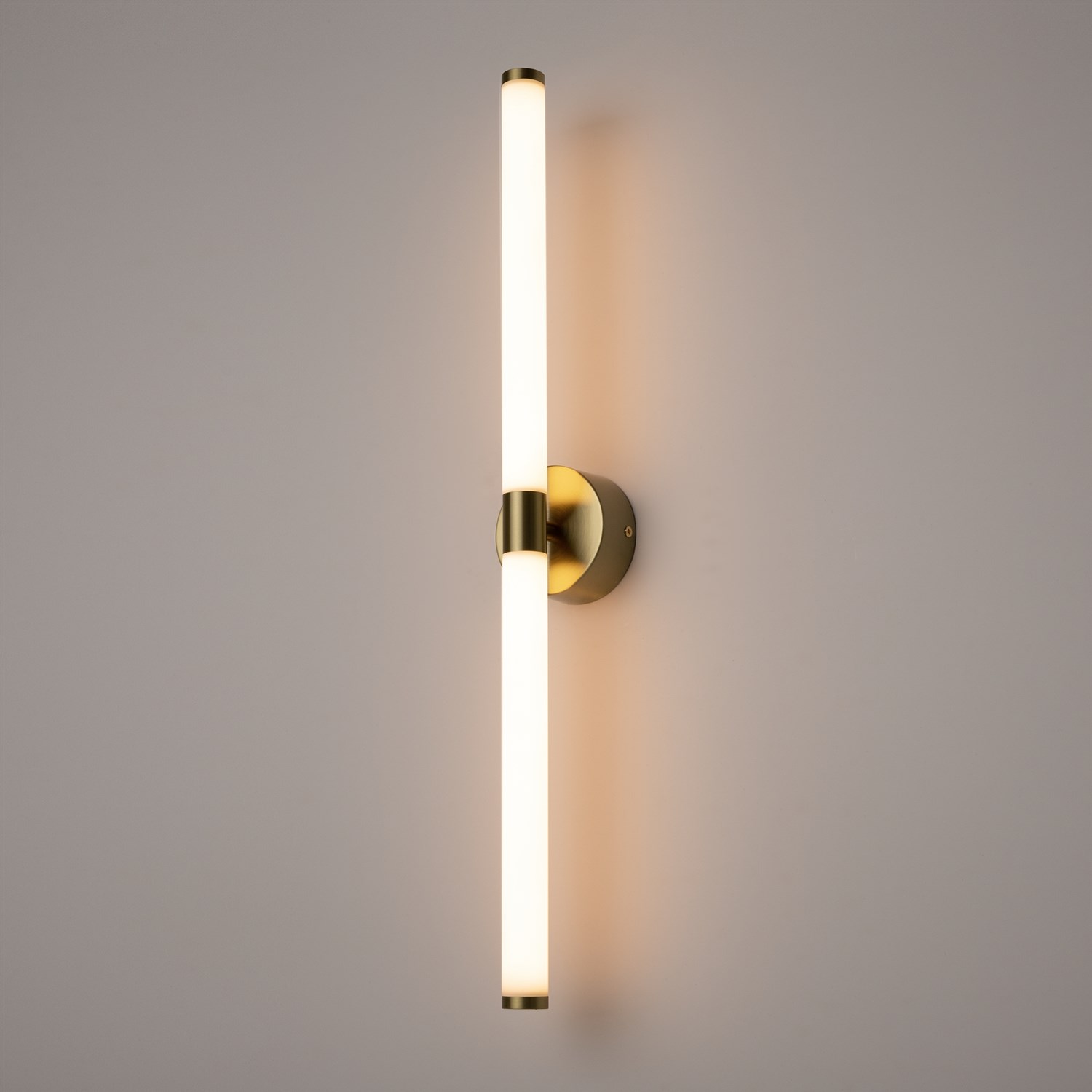 Maytoni Modern Axis Настенный светильник (бра) цвет: золото MOD106WL-L16G3K