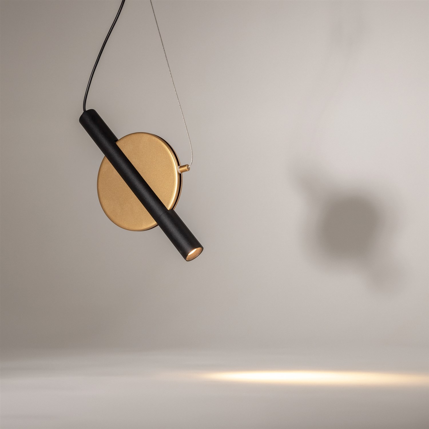 Maytoni Modern Enigma Подвесной светильник цвет: латунь MOD150PL-L5BS3K