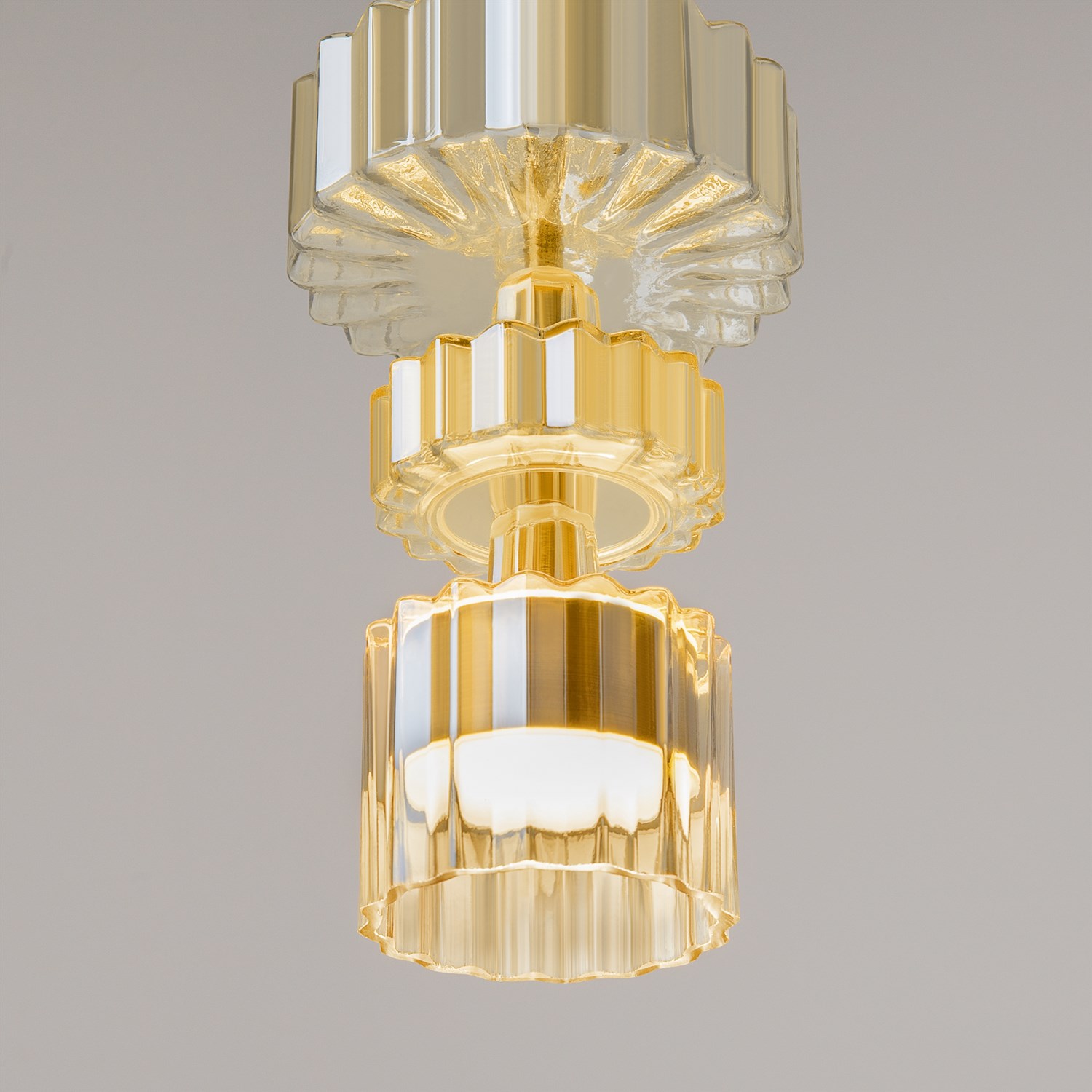 Maytoni Modern Level Подвесной светильник цвет: латунь MOD253PL-L18BS3K3