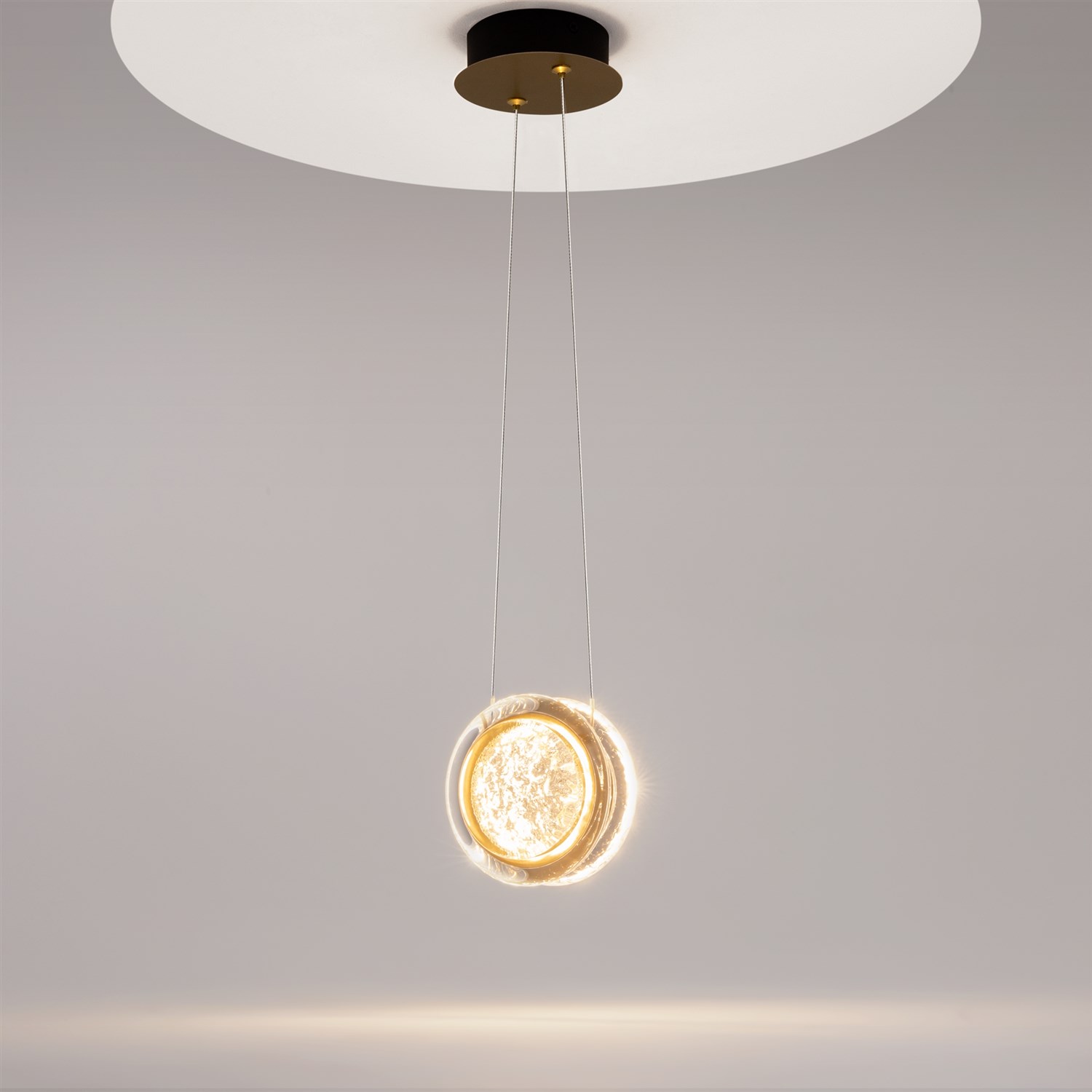 Maytoni Modern Pharao Подвесной светильник цвет: черный и латунь MOD361PL-L7BS3K