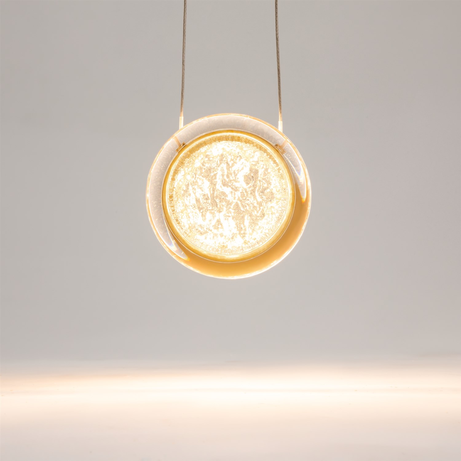 Maytoni Modern Pharao Подвесной светильник цвет: черный и латунь MOD361PL-L7BS3K