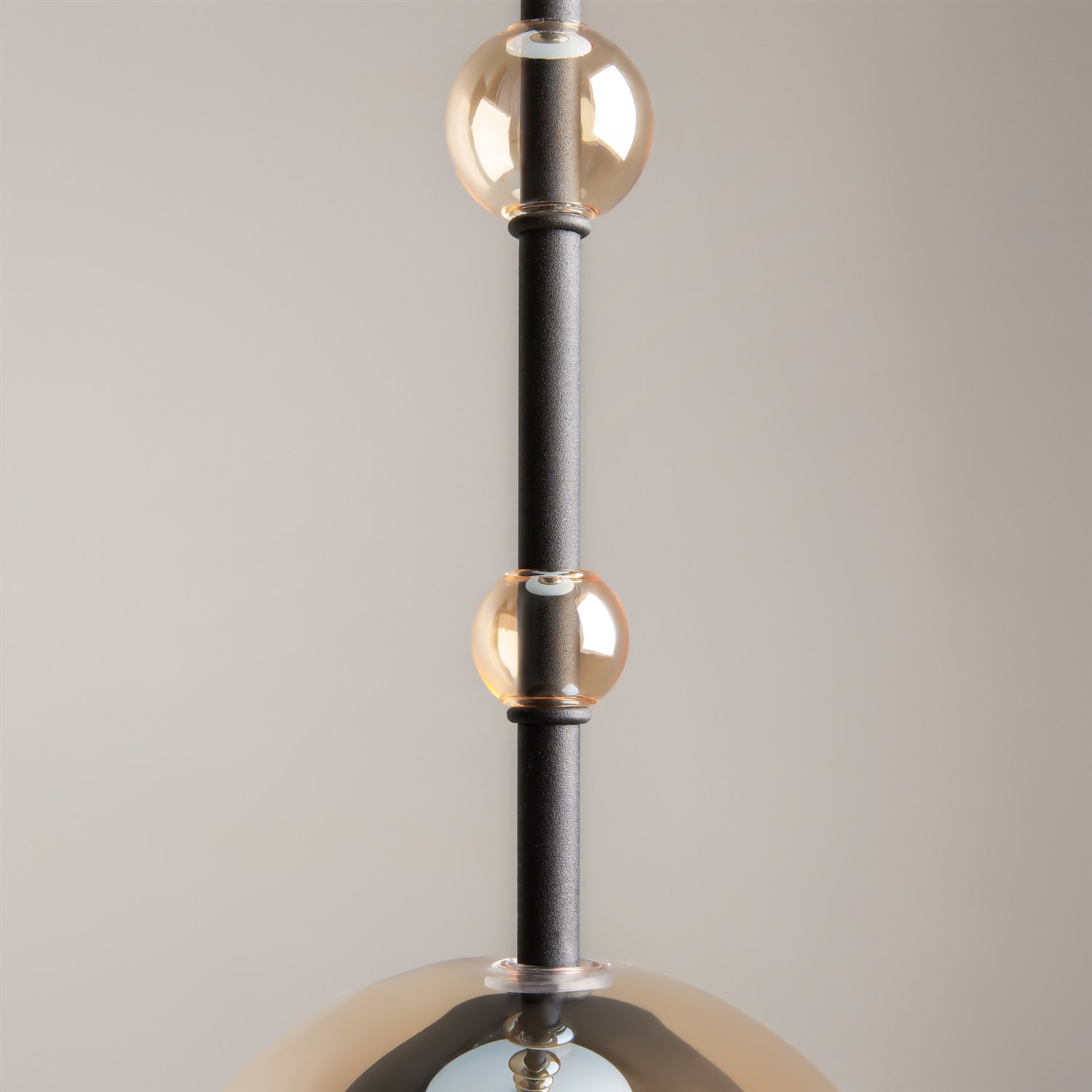 Maytoni Modern Ros Подвесной светильник цвет: черный/янтарный MOD227PL-01B1