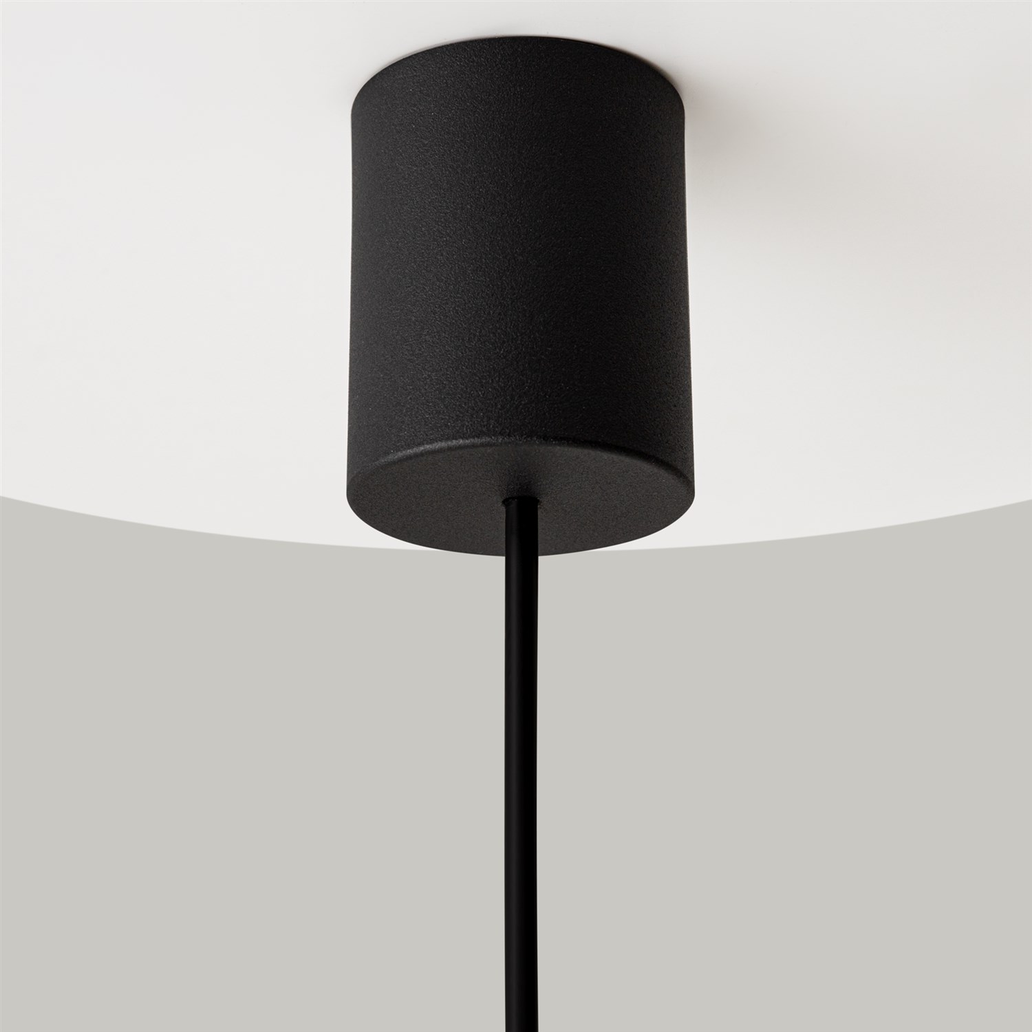 Maytoni Modern Sound Wave Подвесной светильник цвет: черный MOD255PL-01B3