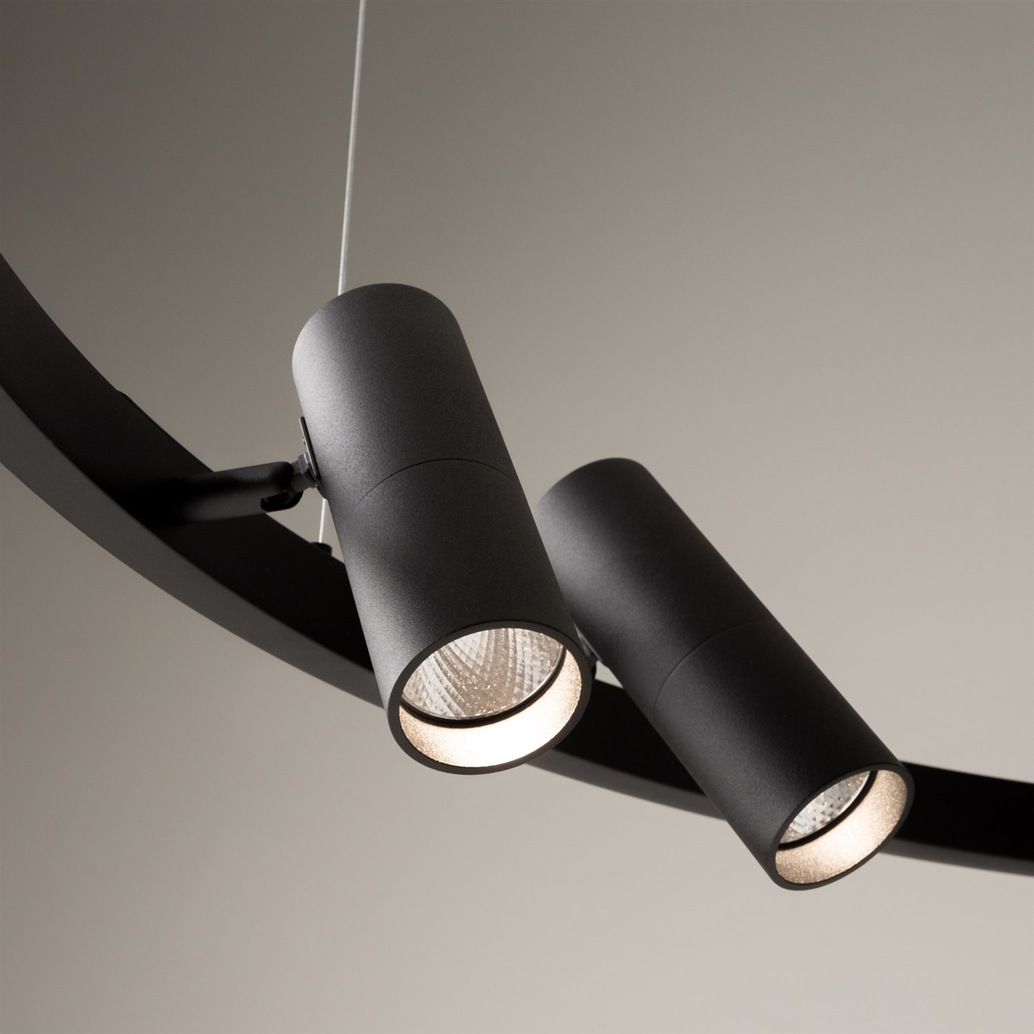 Maytoni Modern Satellite Подвесной светильник цвет: черный MOD102PL-L42BK