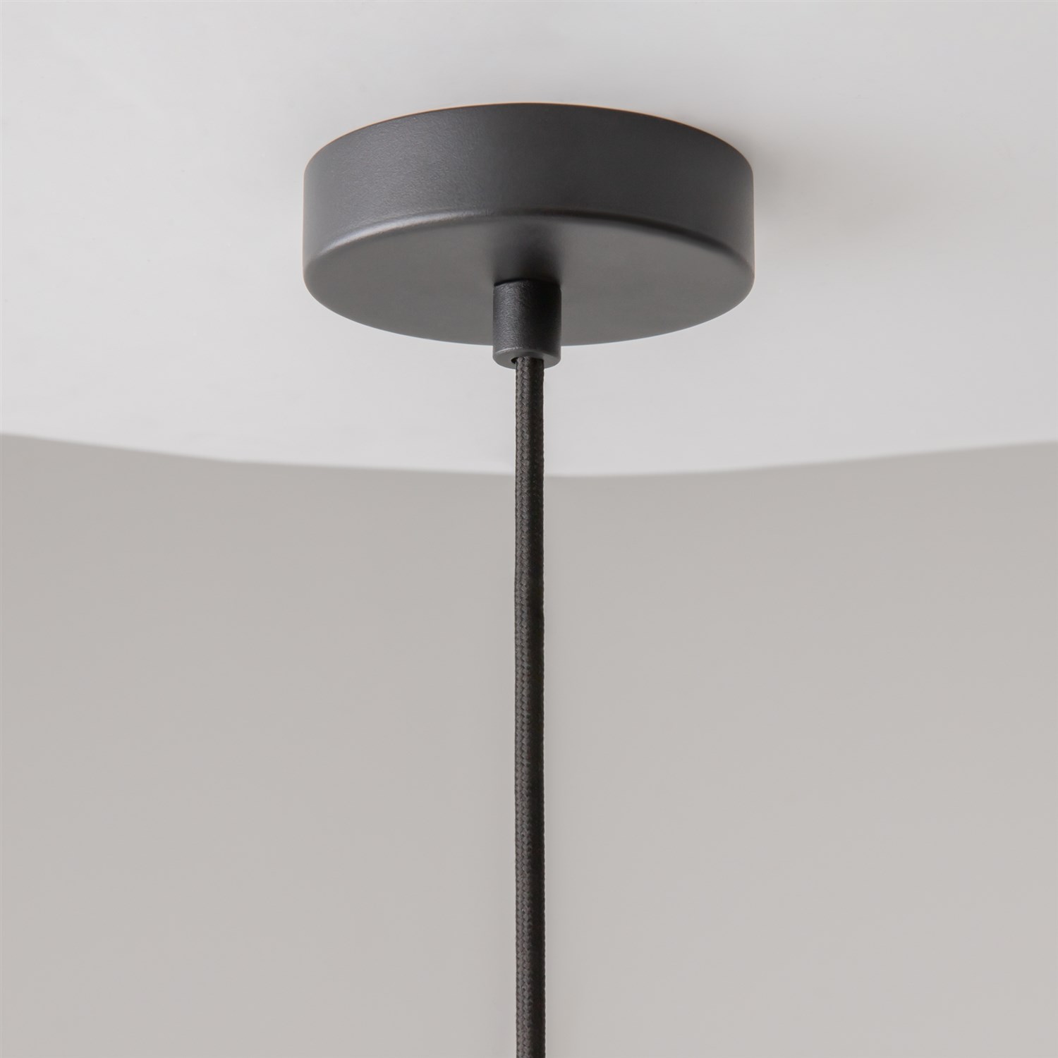 Maytoni Modern Cambio Подвесной светильник цвет: черный MOD398PL-01BR