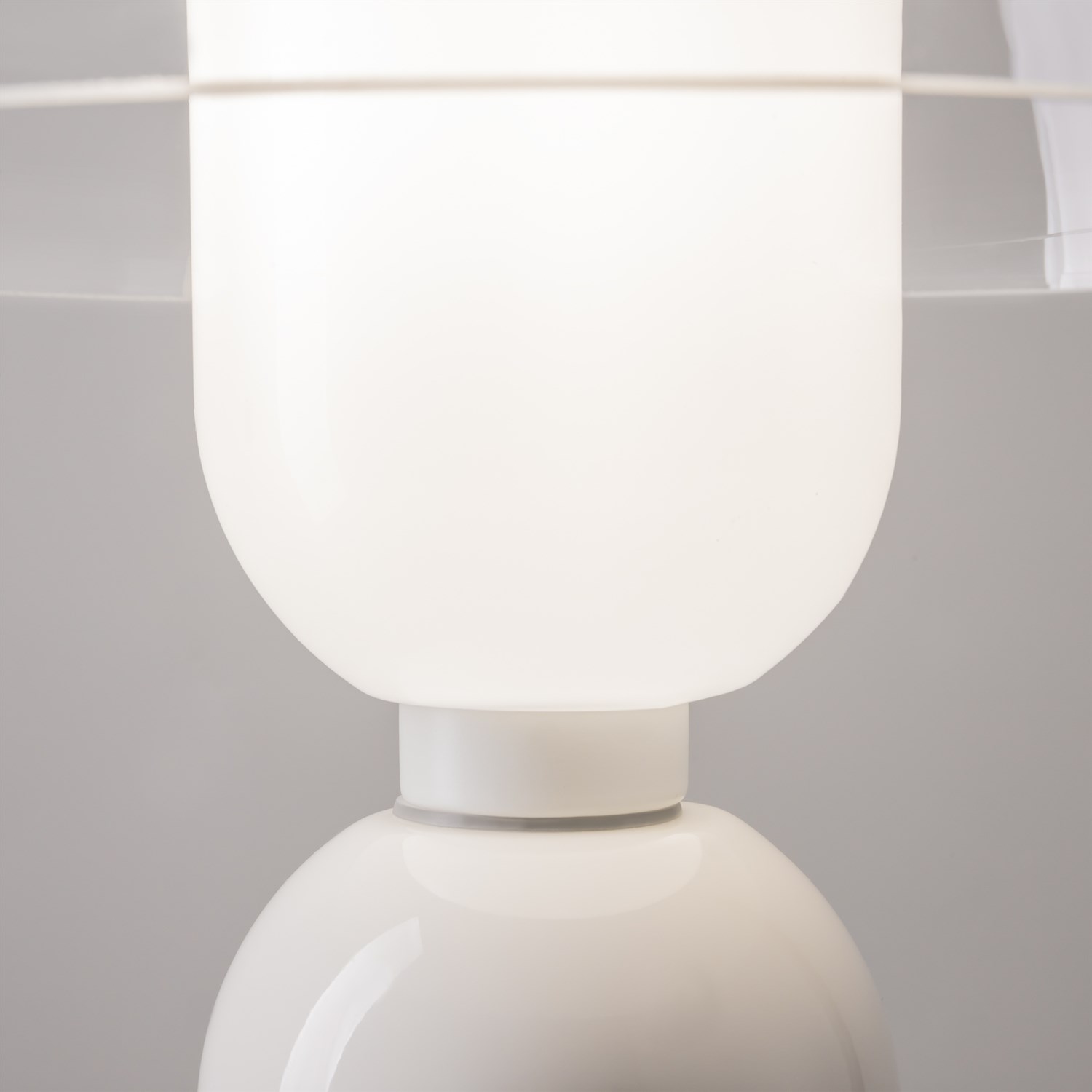 Maytoni Modern Memory Настольный светильник цвет: белый MOD177TL-01W
