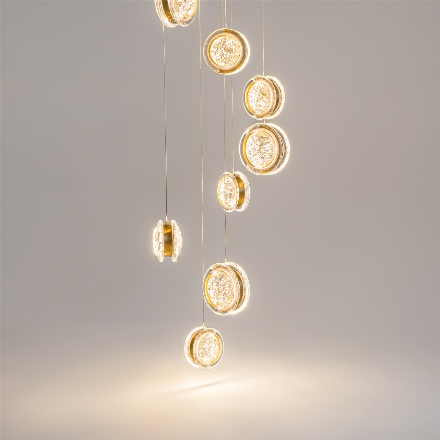 Maytoni Modern Pharao Подвесной светильник цвет: черный и латунь MOD361PL-L58BS3K