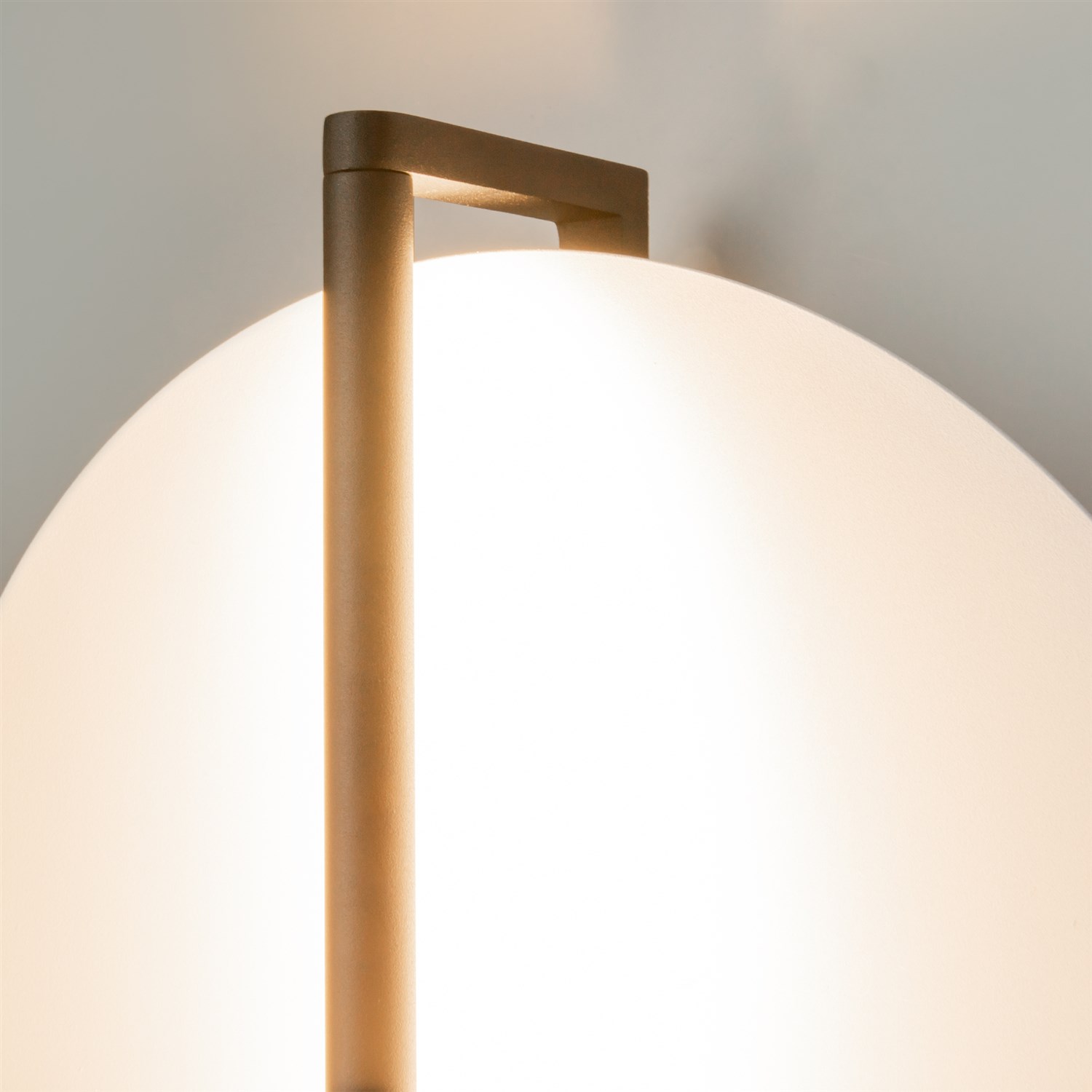 Maytoni Modern Mira Настенный светильник (бра) цвет: черный MOD279WL-L14B3K