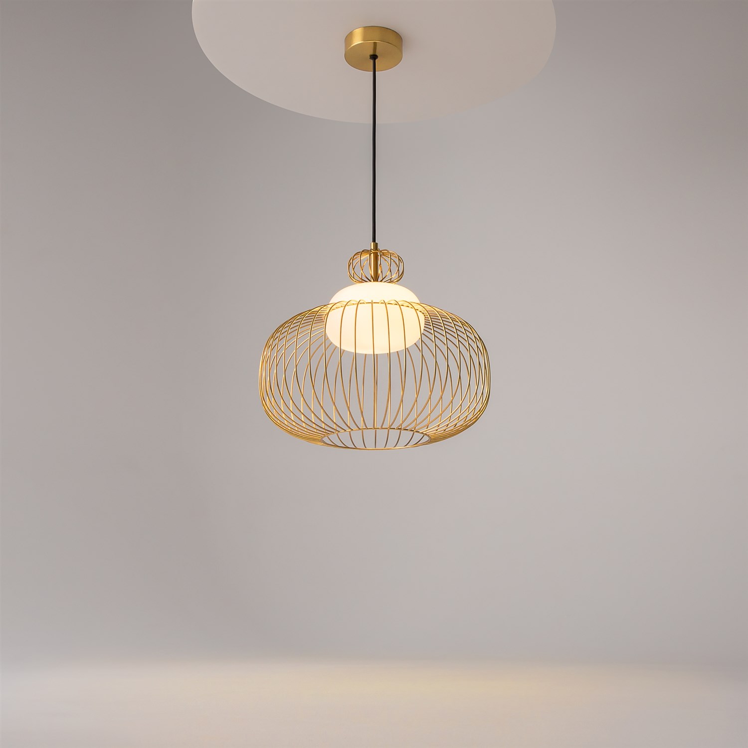 Maytoni Modern Levitation Подвесной светильник цвет: латунь MOD376PL-01G
