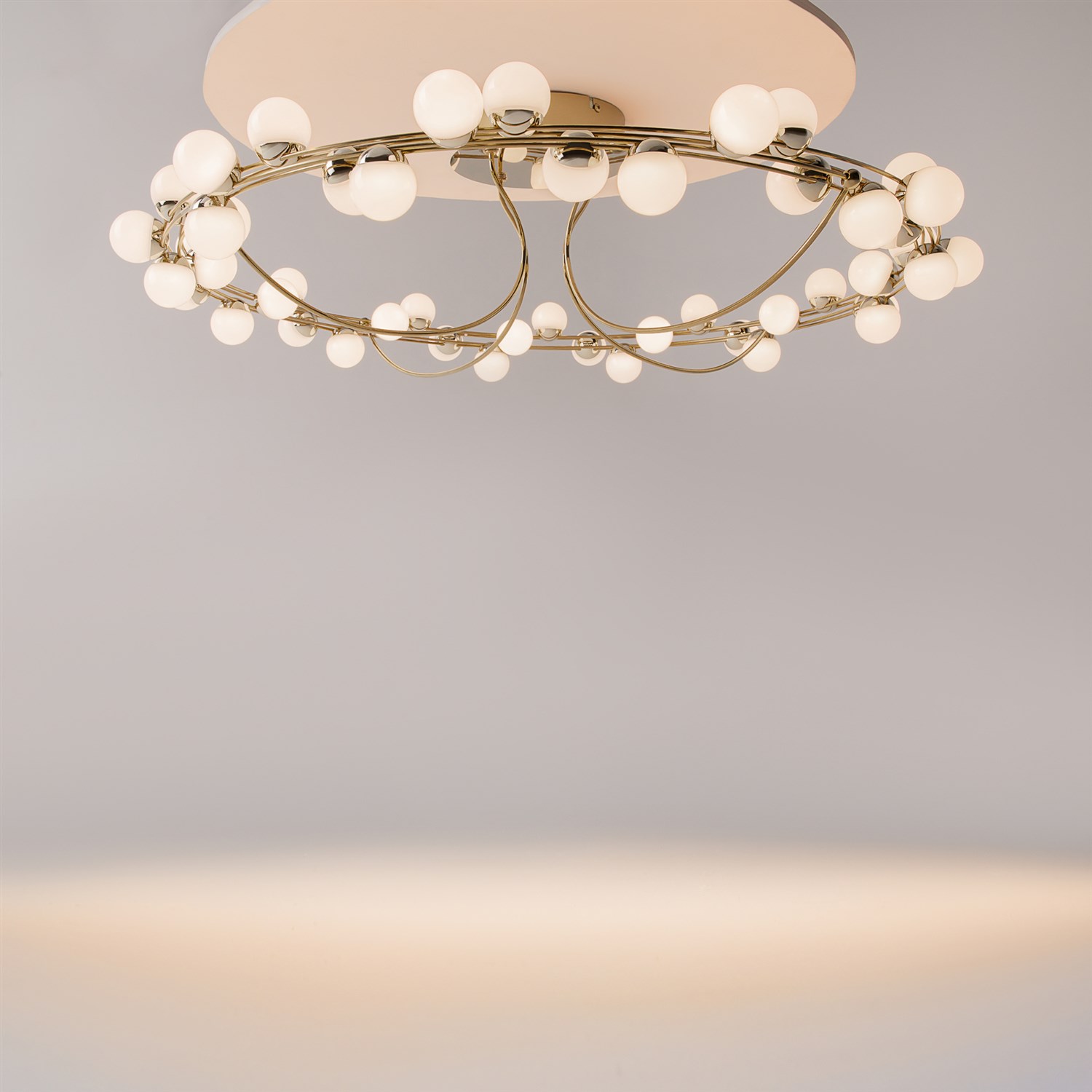 Maytoni Modern Tessara Потолочный светильник цвет: золото MOD081CL-L48G3K