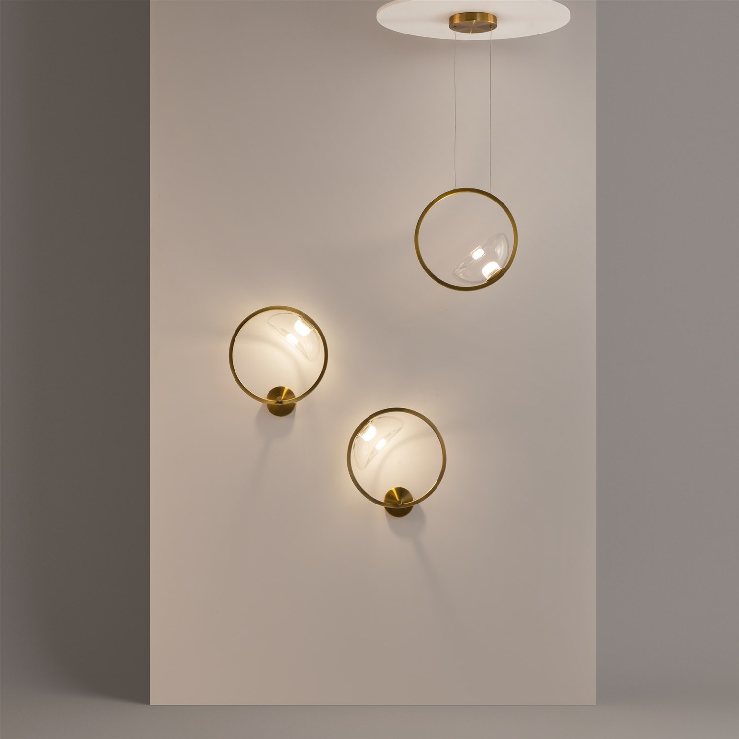 Maytoni Modern Lunare Настенный светильник (бра) цвет: латунь MOD327WL-L5BS3K1