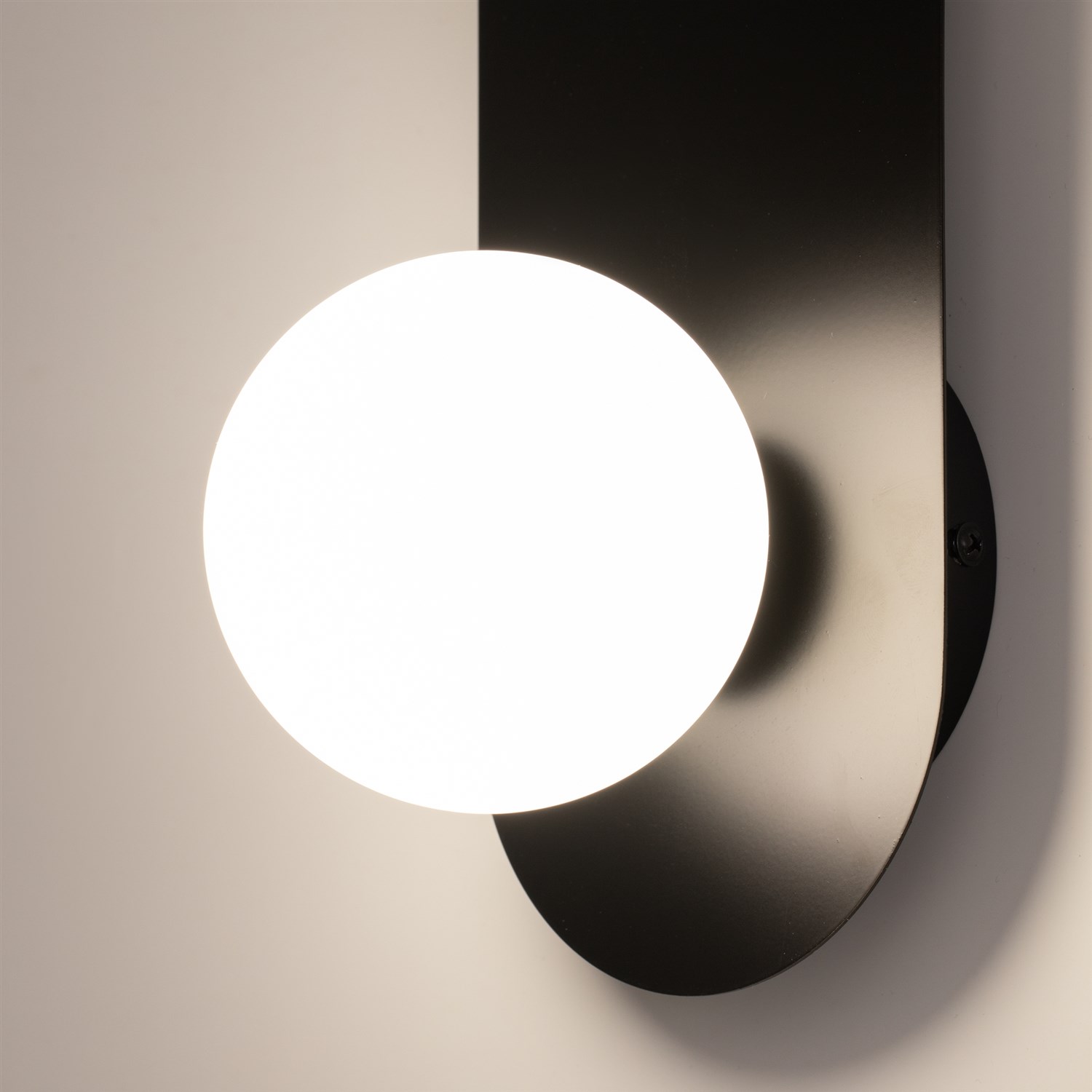Maytoni Modern Bao Настенный светильник (бра) цвет: черный MOD419WL-01B
