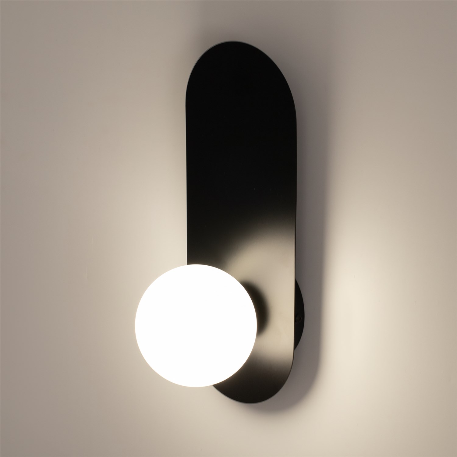 Maytoni Modern Bao Настенный светильник (бра) цвет: черный MOD419WL-01B