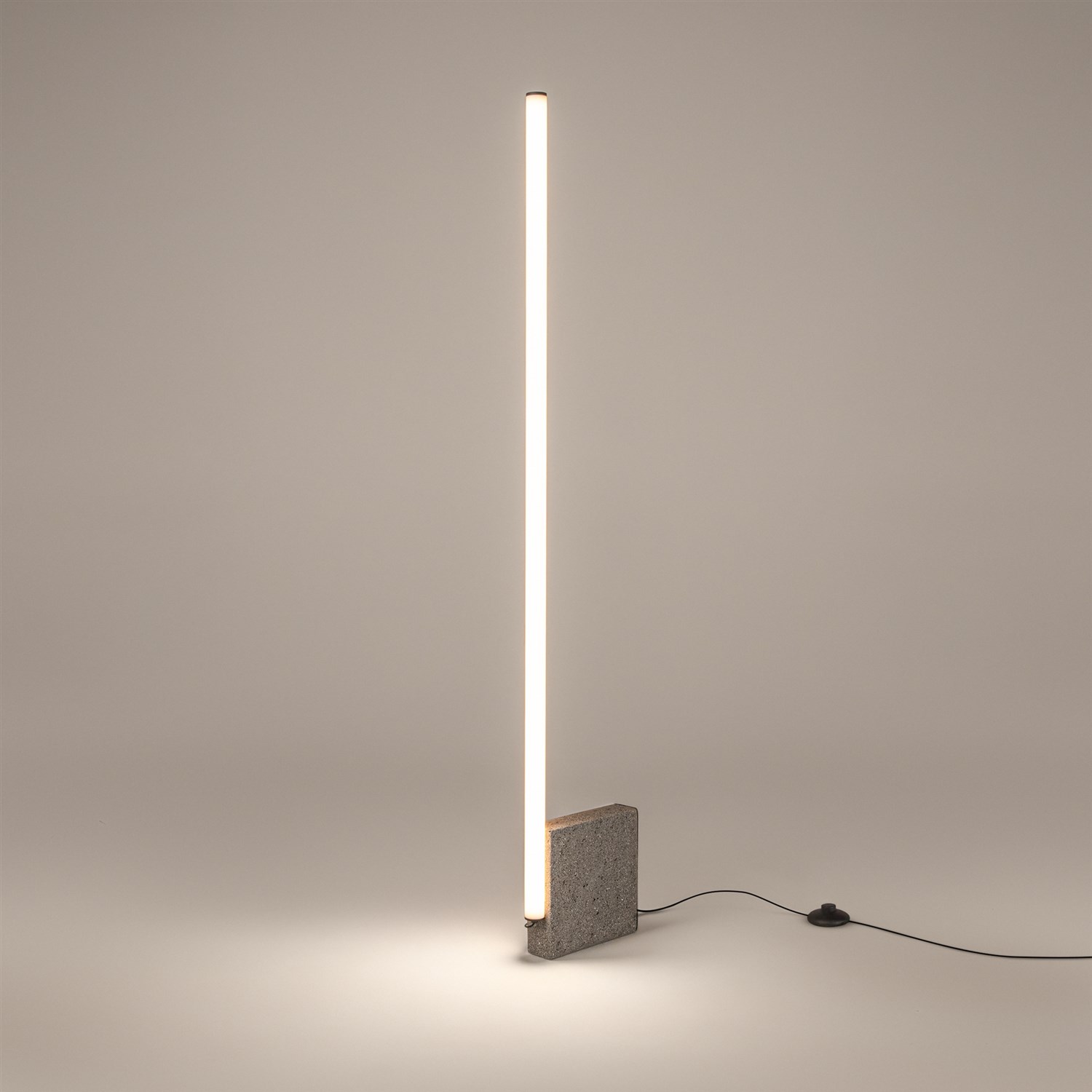 Maytoni Modern Solid Напольный светильник (торшер) цвет: серый MOD277FL-L24GR3K