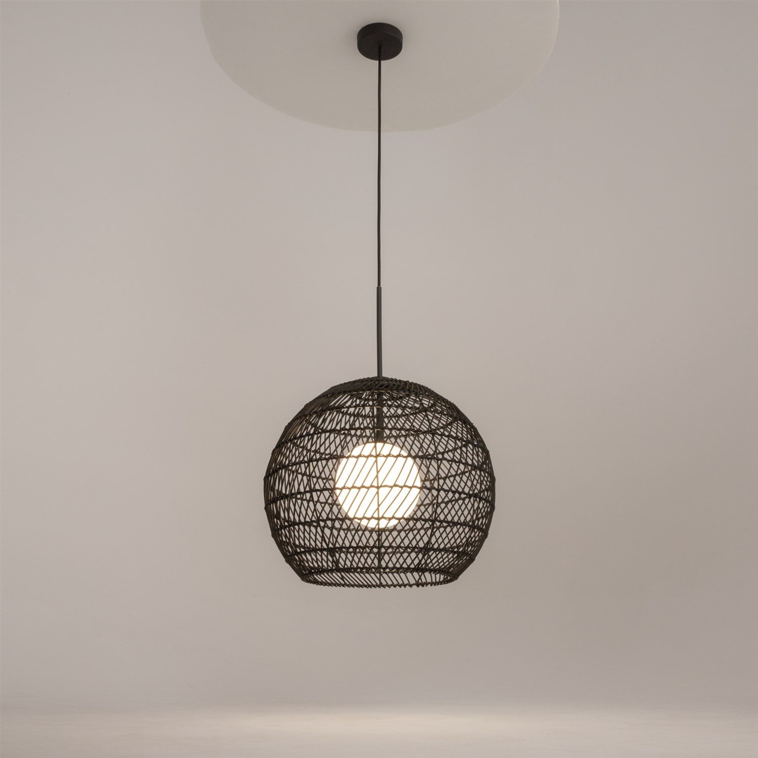 Maytoni Modern Cane Подвесной светильник цвет: черный MOD204PL-01B