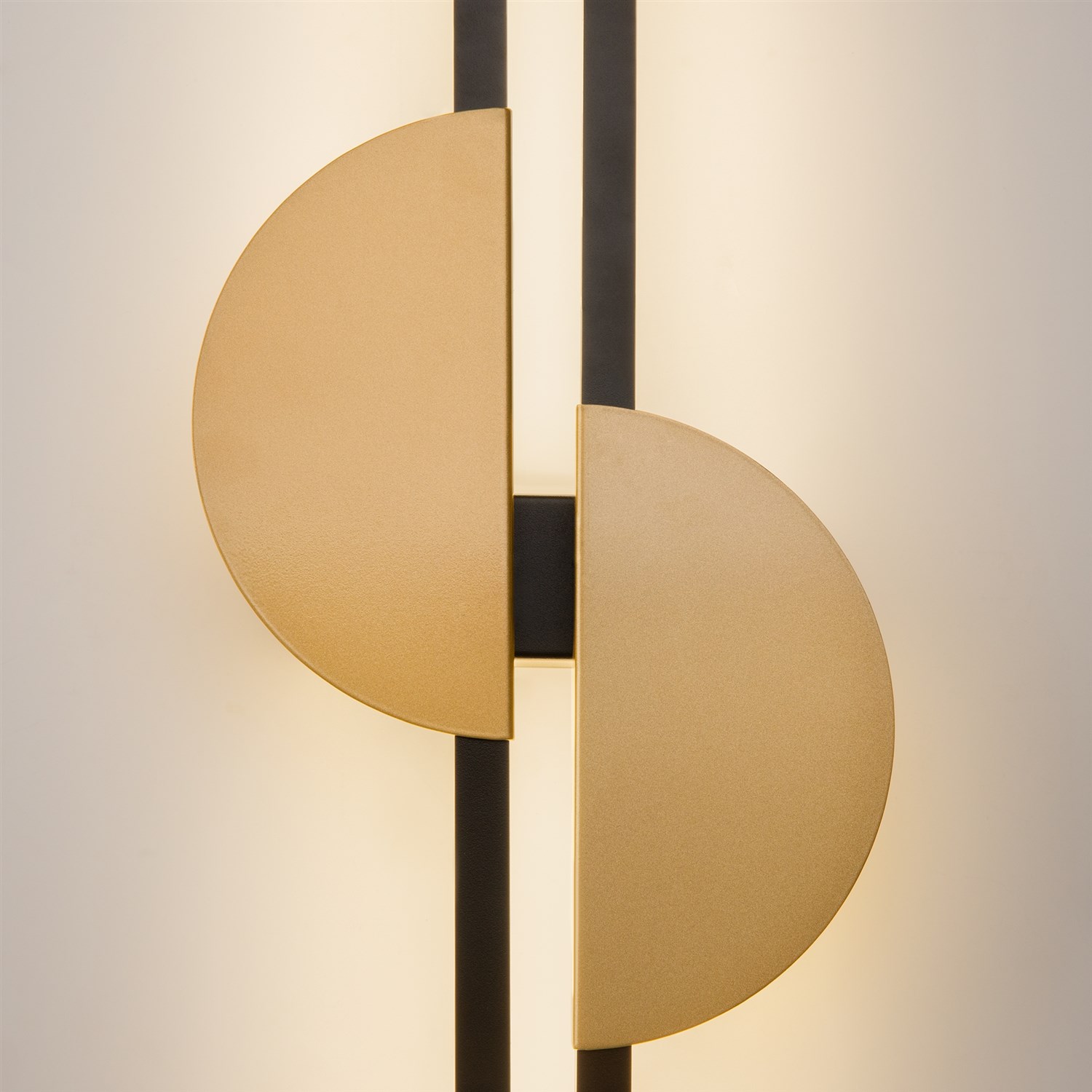 Maytoni Modern Skyline Настенный светильник (бра) цвет: черный MOD179WL-L22BS4K