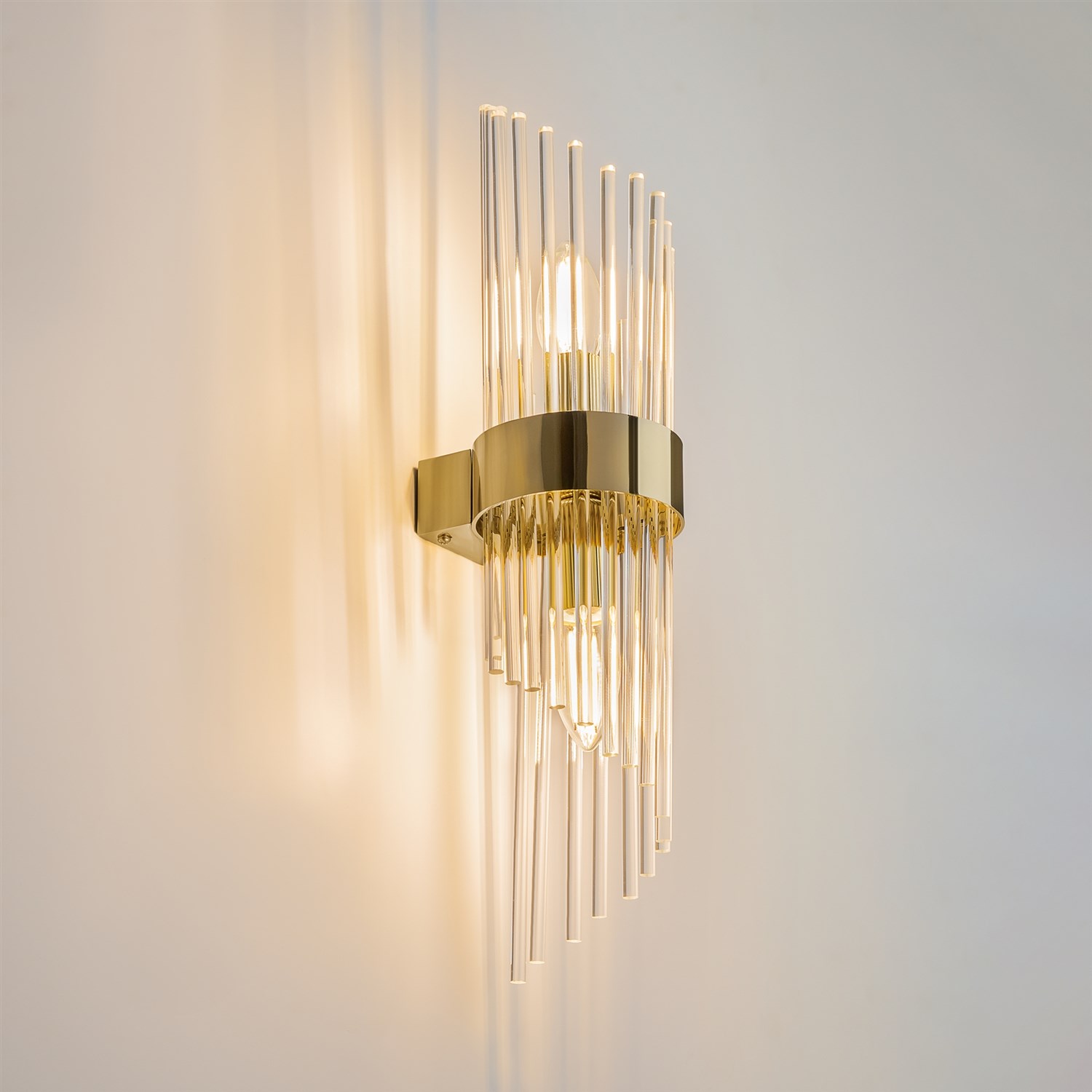 Maytoni Modern Frame Настенный светильник (бра) цвет: золото MOD174WL-02G