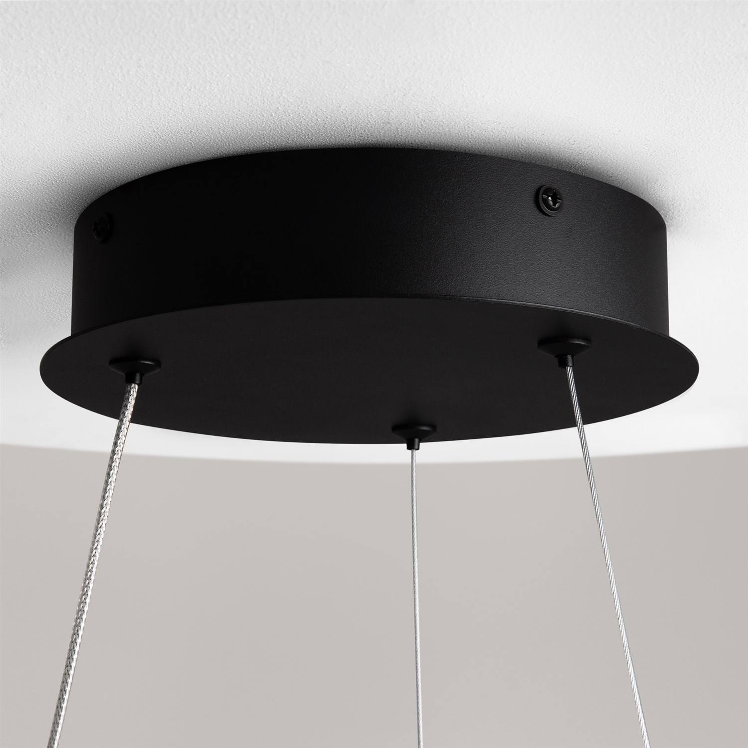 Maytoni Modern Curve Подвесной светильник цвет: черный MOD241PL-L60BK