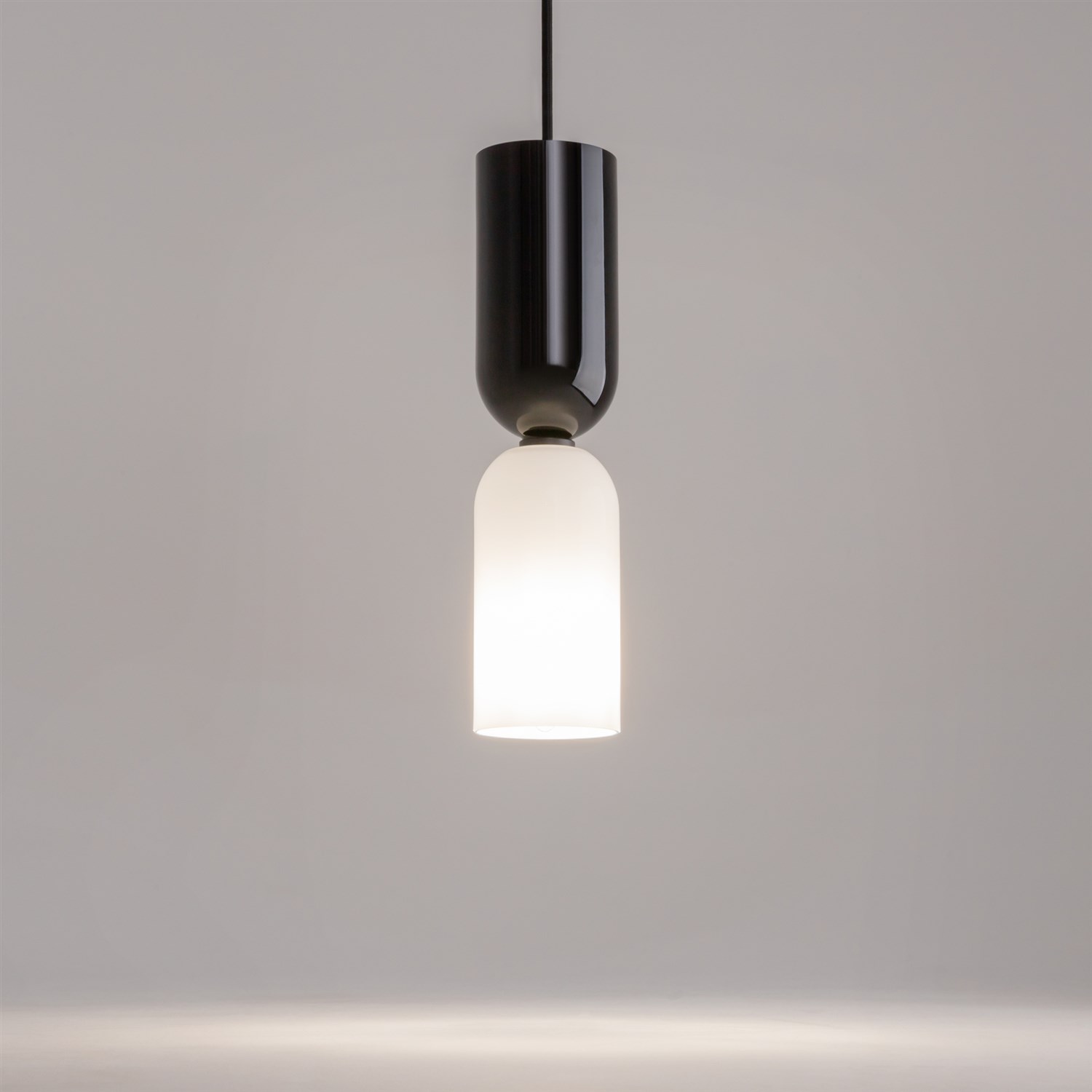 Maytoni Modern Memory Подвесной светильник цвет: черный MOD177PL-01B