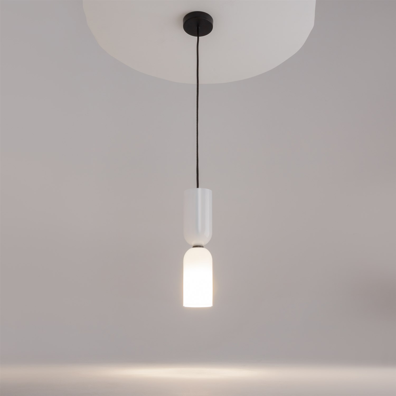 Maytoni Modern Memory Подвесной светильник цвет: черный MOD177PL-01W