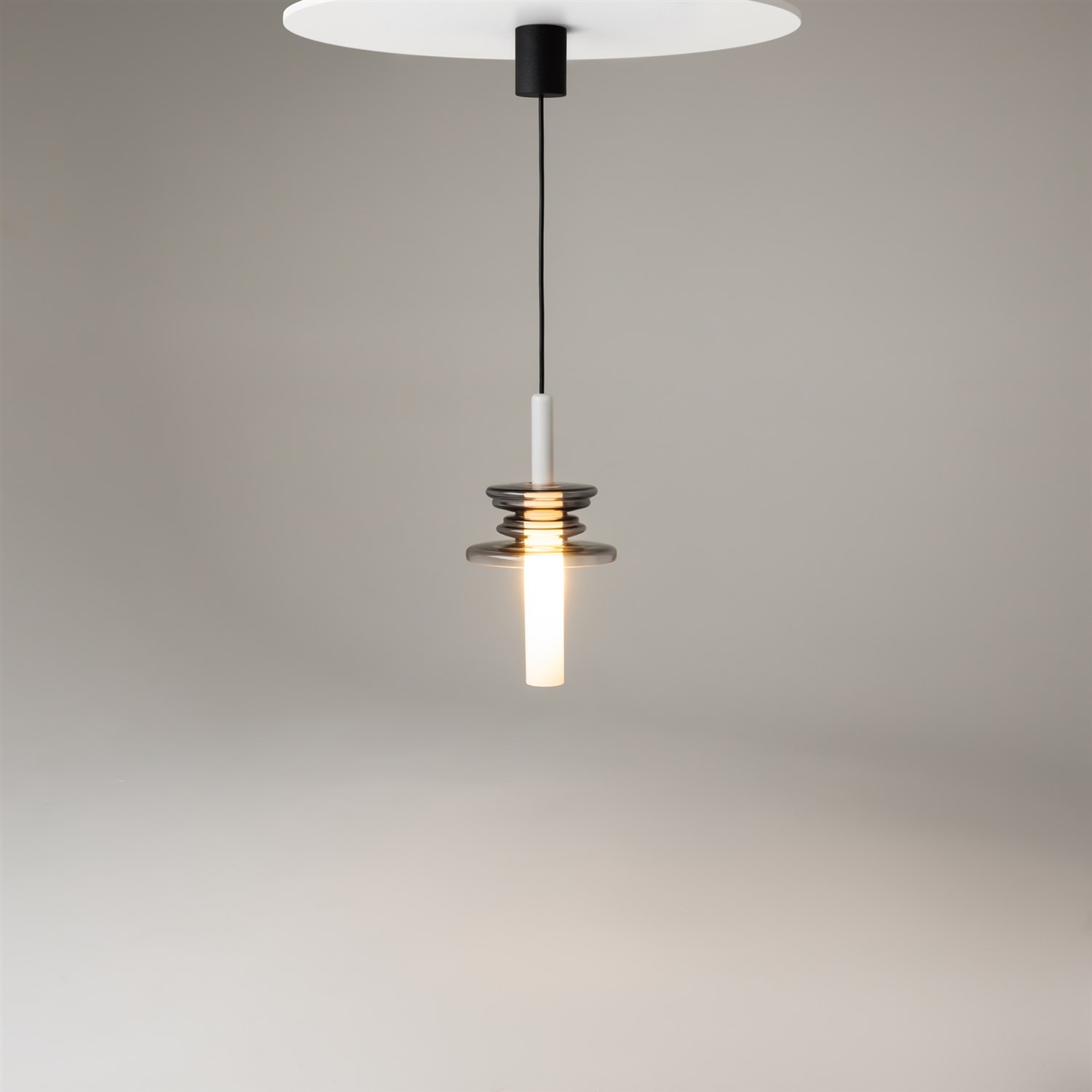 Maytoni Modern Sound Wave Подвесной светильник цвет: черный MOD255PL-01B4