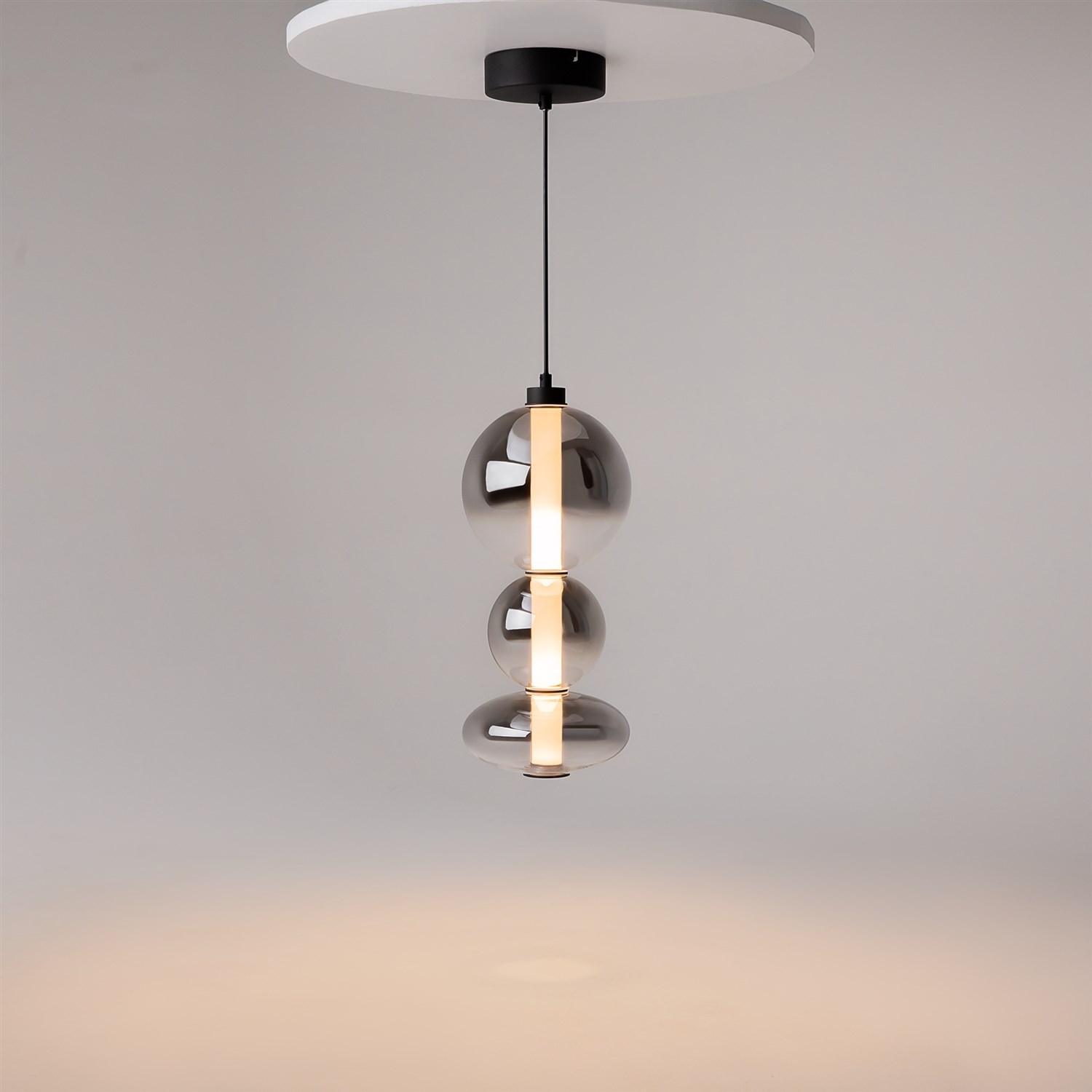 Maytoni Modern Futuro Подвесной светильник цвет: черный MOD307PL-L24B3K