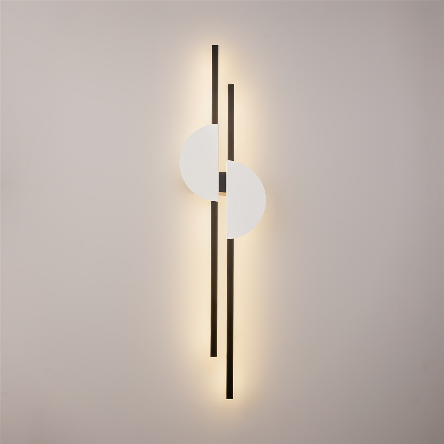 Maytoni Modern Skyline Настенный светильник (бра) цвет: черный MOD179WL-L22W4K