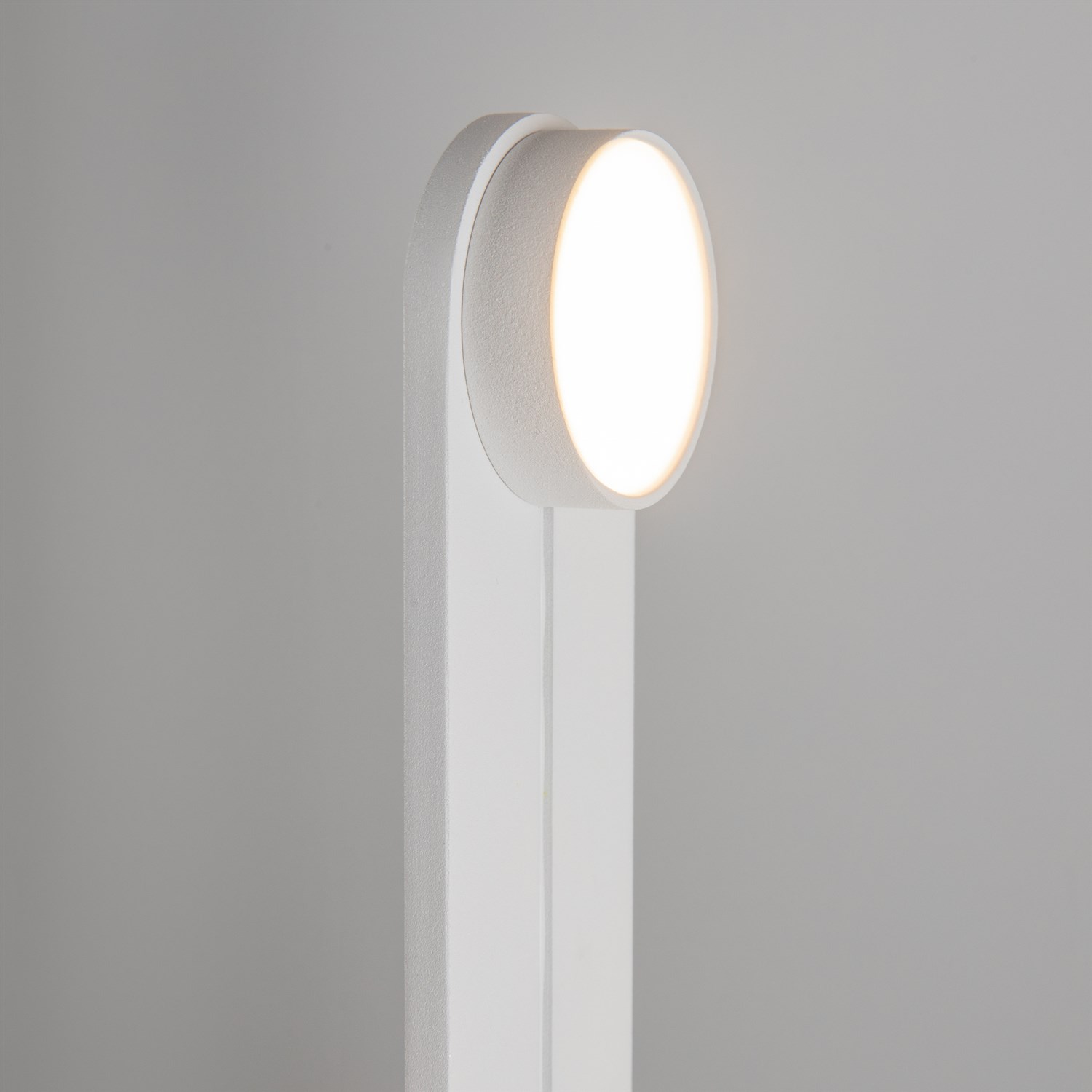 Maytoni Modern Connect Настенный светильник (бра) цвет: белый MOD356WL-L4W3K