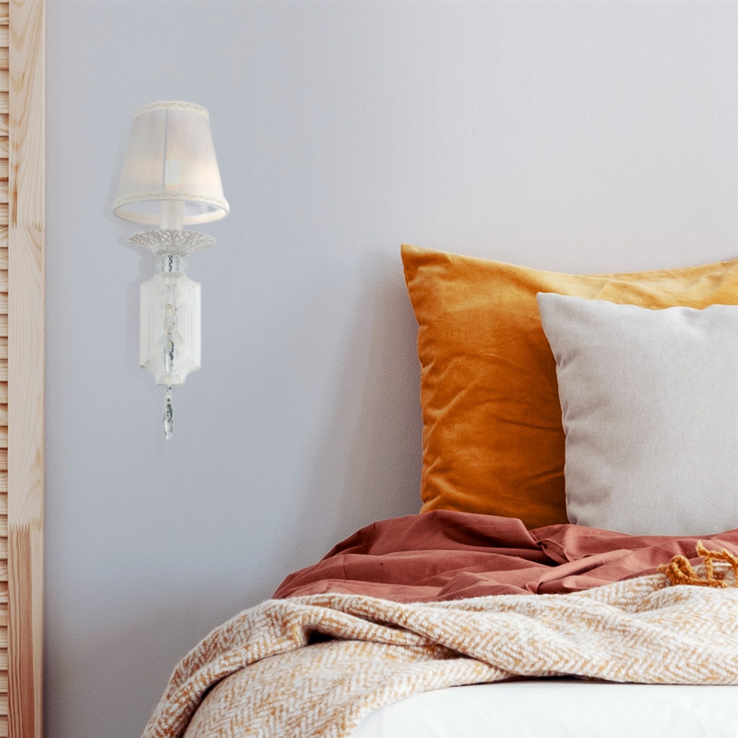 Maytoni Classic Grace Настенный светильник (бра) цвет: белый ARM247-01-G