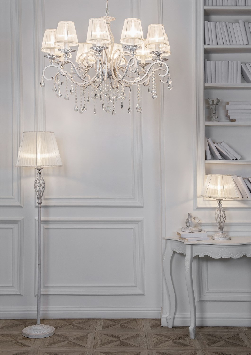 Maytoni Classic Grace Настольный светильник цвет: белый ARM247-00-G