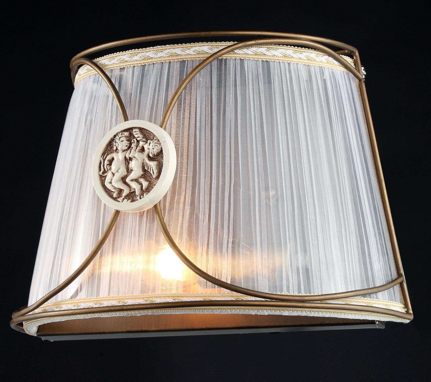 Maytoni Classic Letizia Настенный светильник (бра) цвет: бронза ARM365-01-R