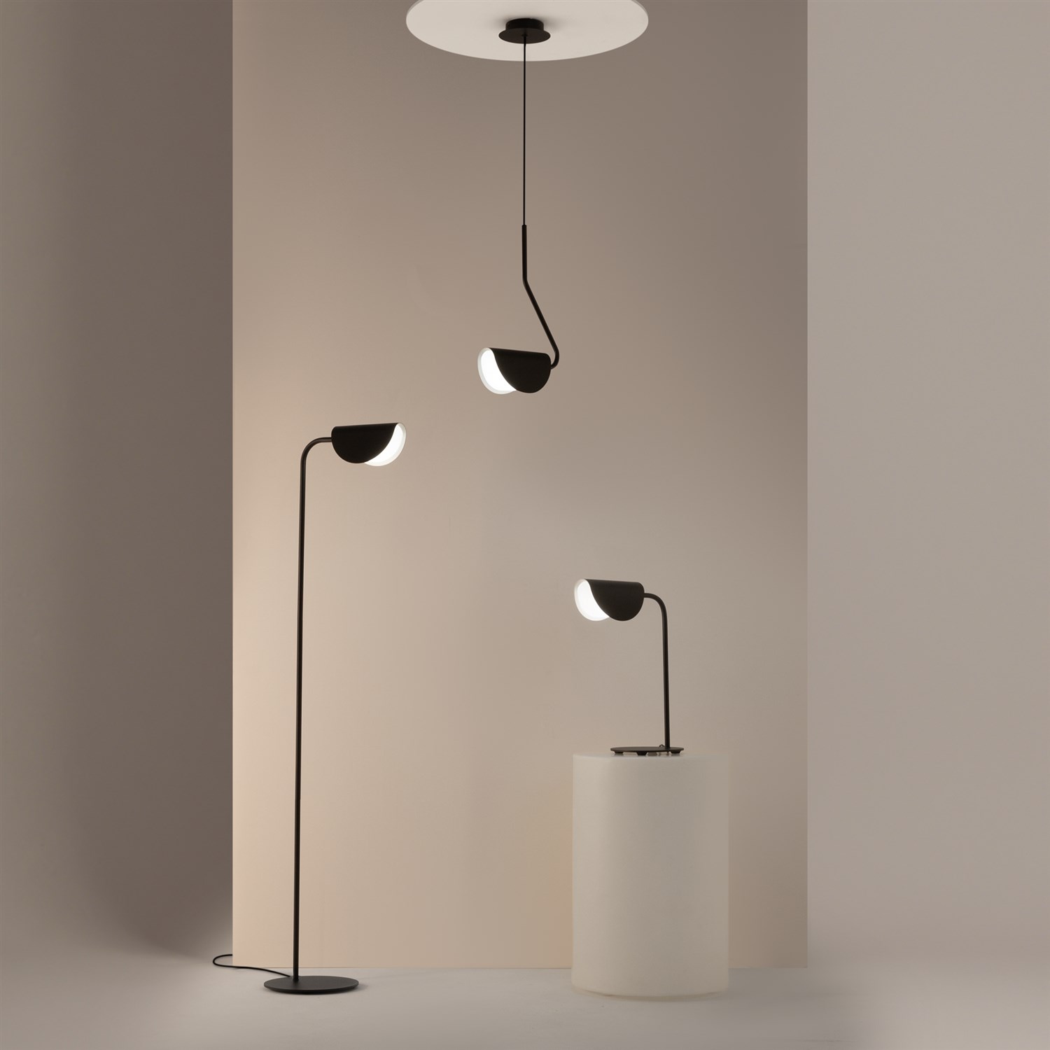 Maytoni Modern Mollis Подвесной светильник цвет: черный MOD126PL-01B