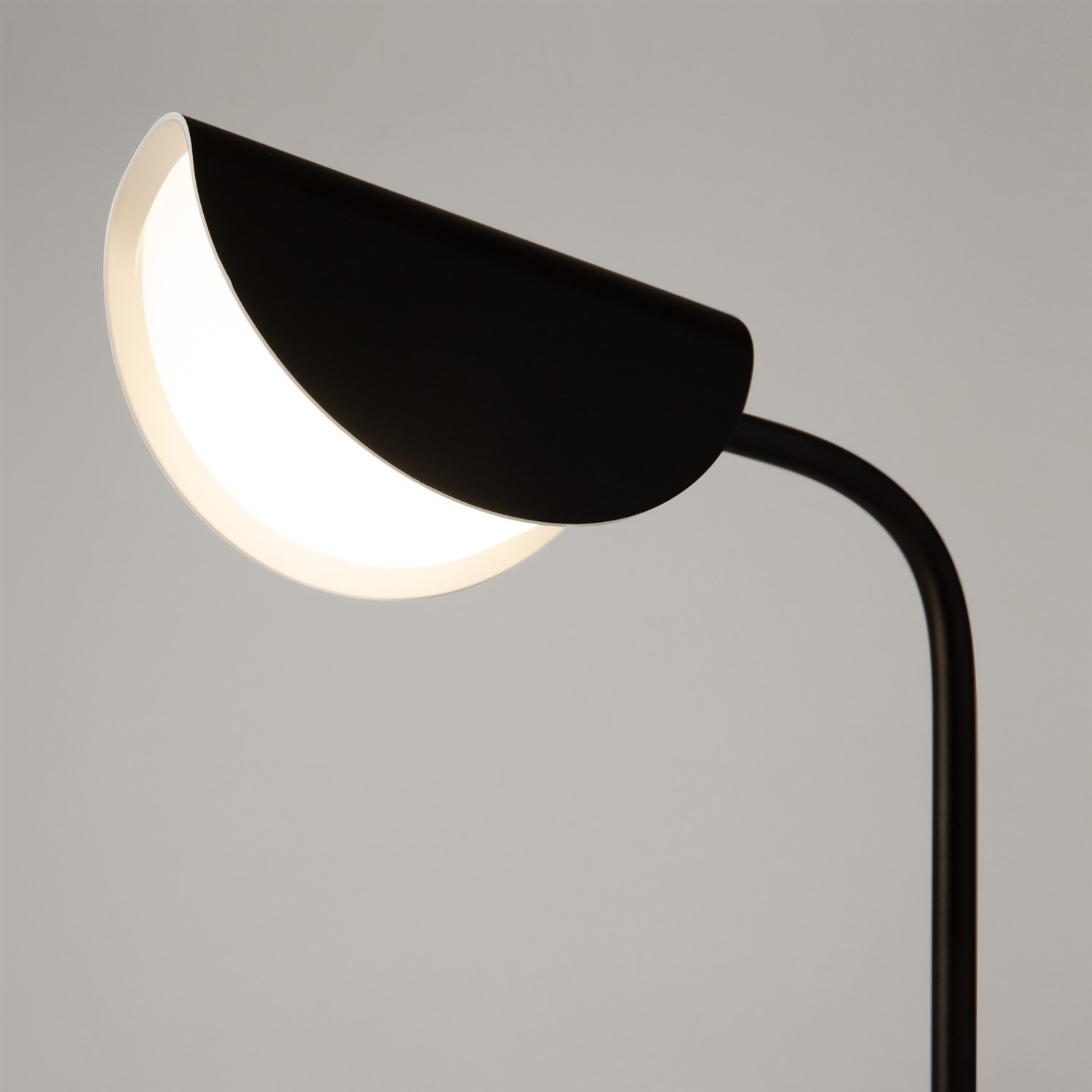 Maytoni Modern Mollis Настольный светильник цвет: черный MOD126TL-01B
