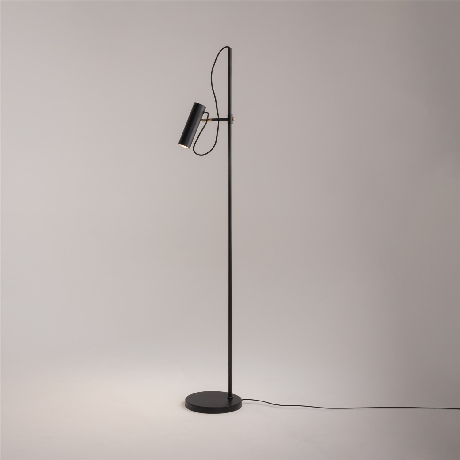 Maytoni Modern Bansky Напольный светильник (торшер) цвет: черный MOD129FL-01B