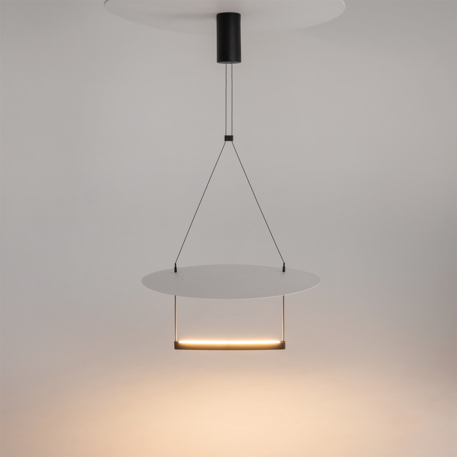 Maytoni Modern Ambience Подвесной светильник цвет: черный MOD280PL-L30B3K