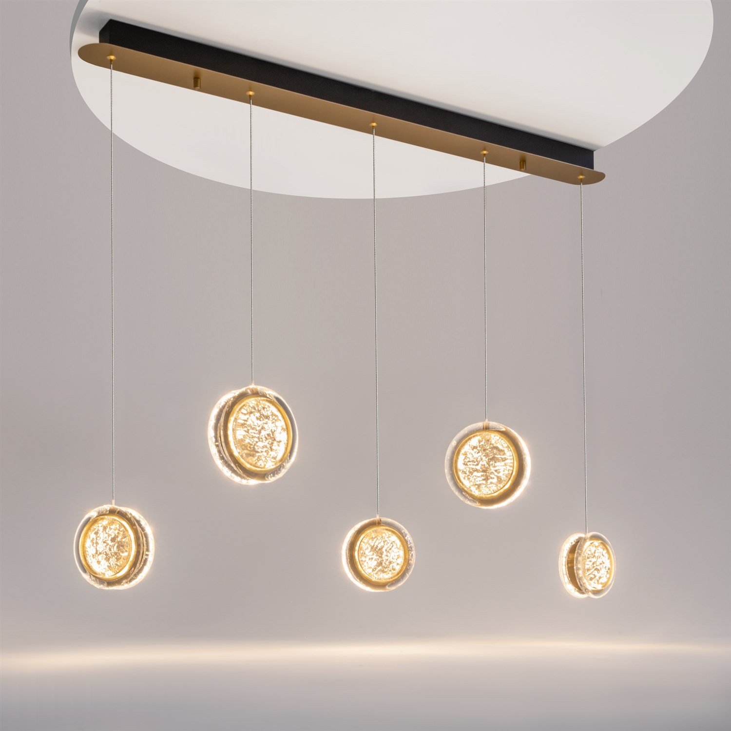 Maytoni Modern Pharao Подвесной светильник цвет: черный и латунь MOD361PL-L33BS3K