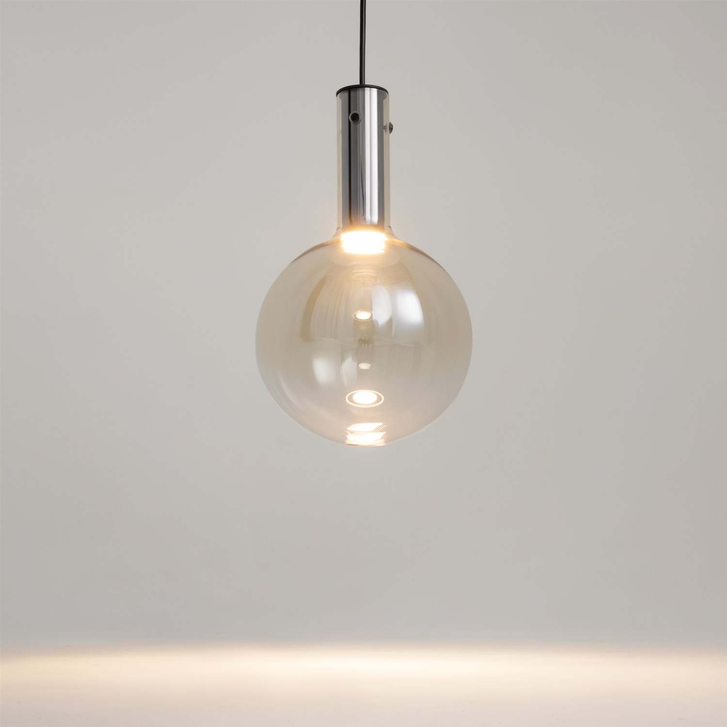 Maytoni Modern Nebula Подвесной светильник цвет: черный MOD182PL-L4CG3K