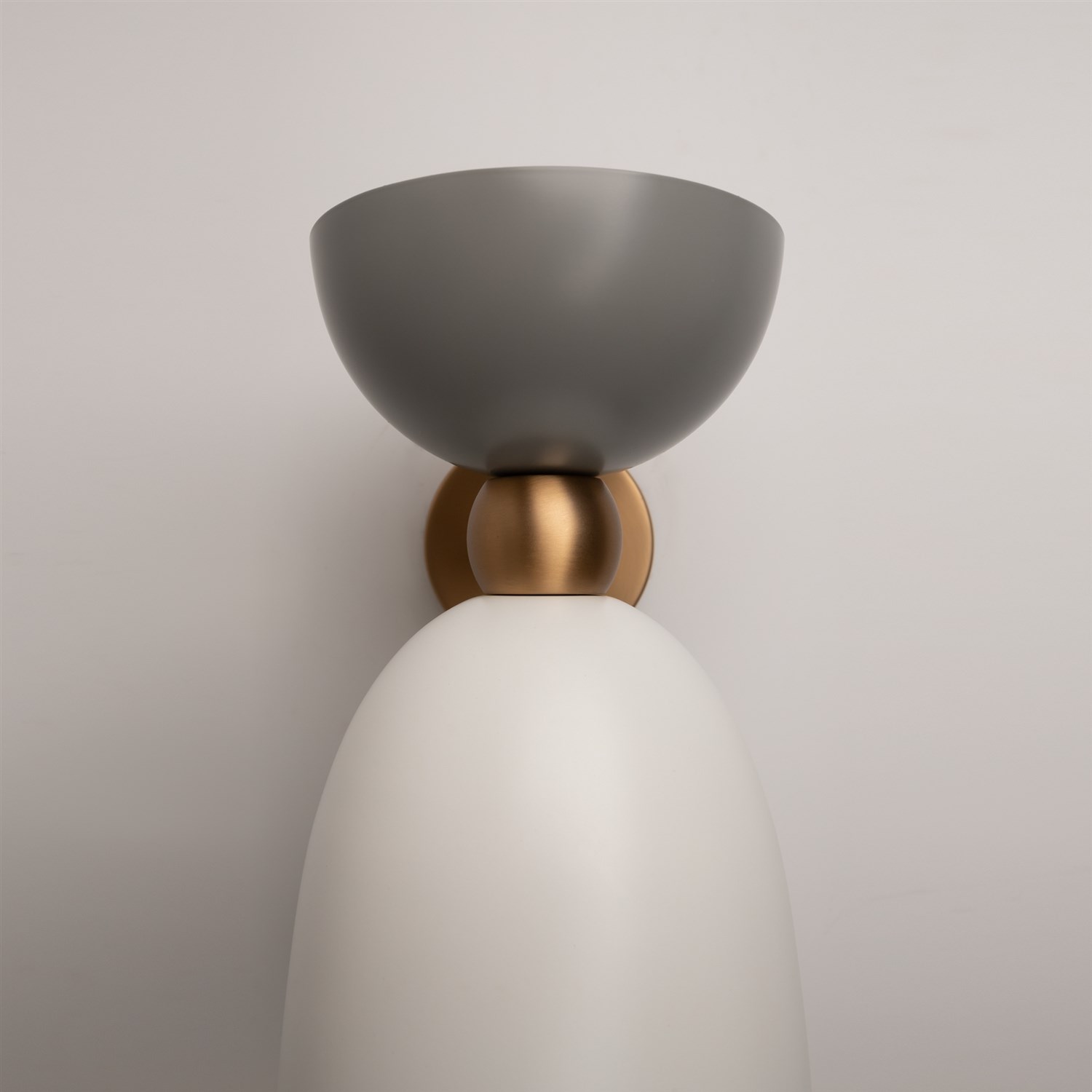 Maytoni Modern Cloches Настенный светильник (бра) цвет: латунь MOD113WL-01W