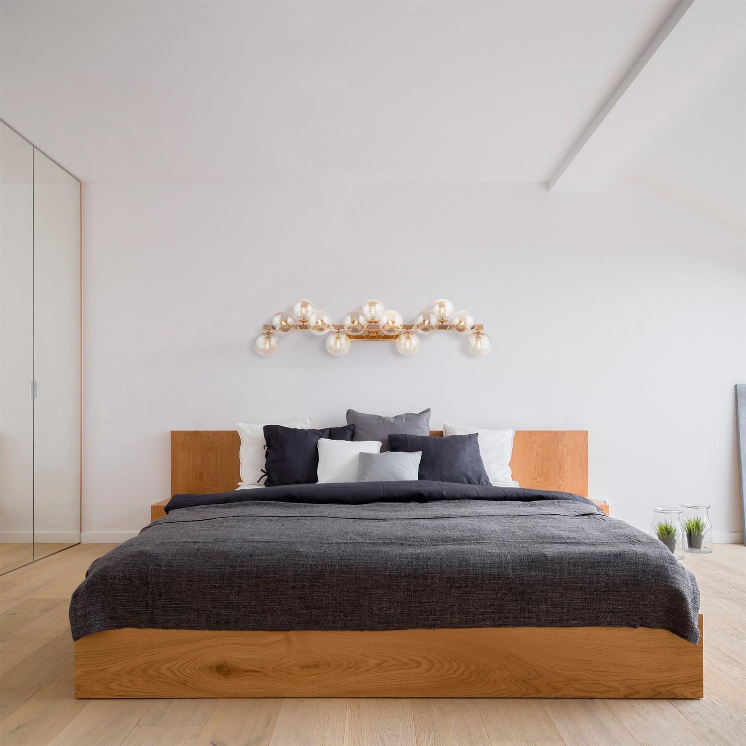 Maytoni Modern Dallas Настенный светильник (бра) цвет: золото MOD547WL-13G