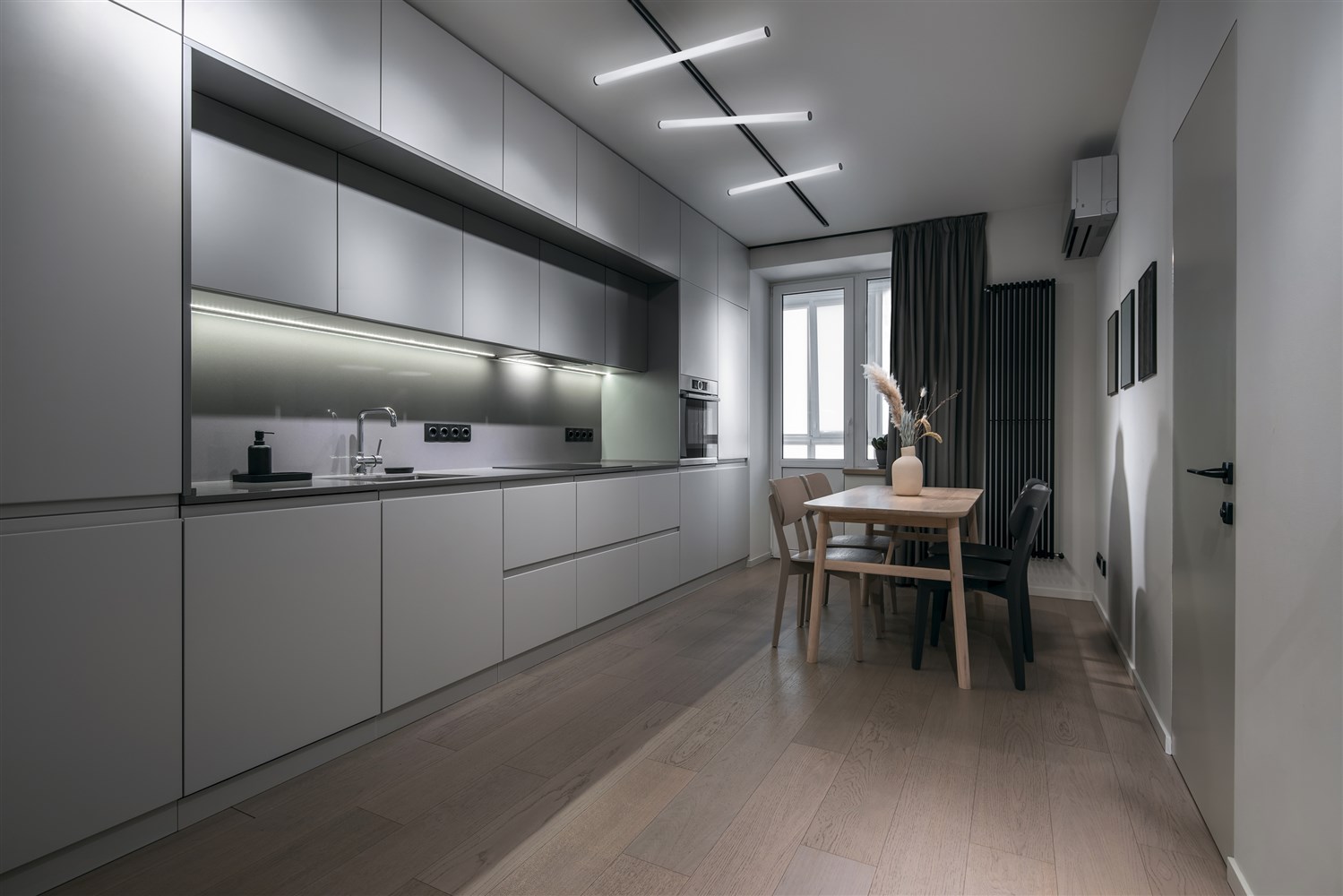 Maytoni Technical Larc Трековый светильник цвет: черный TR026-2-10B3K